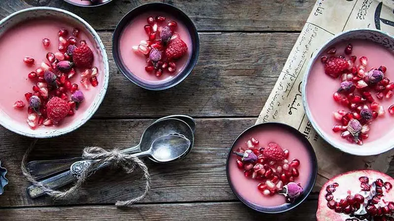 تهیه-۵-دسر-با-انار-برای-شب-یلدا-تصویر-3