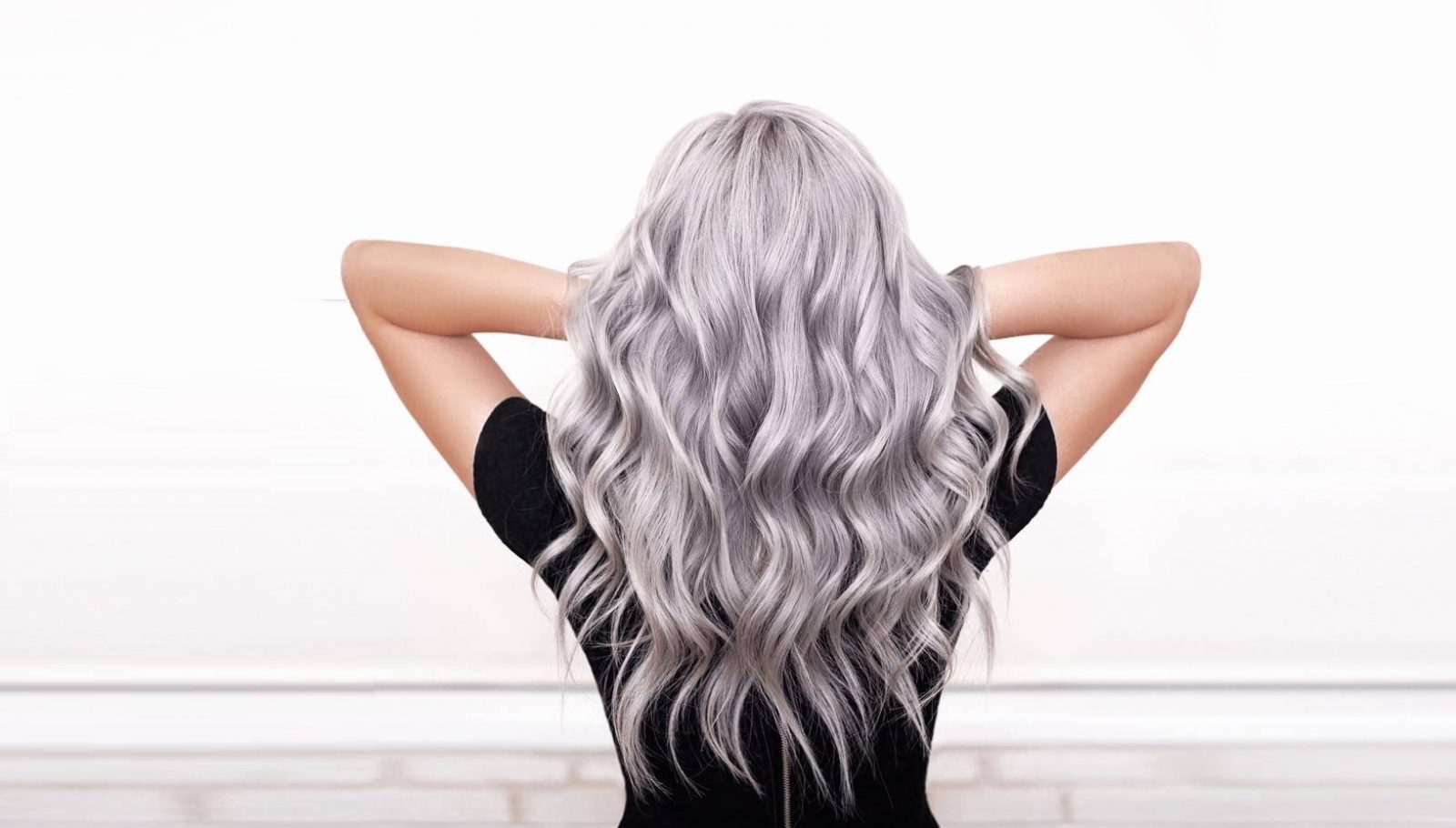 مدل و ایده ترکیب رنگ مو خاکستری نقره ای جدید 2024 برای خانم های خوش سلیقه 