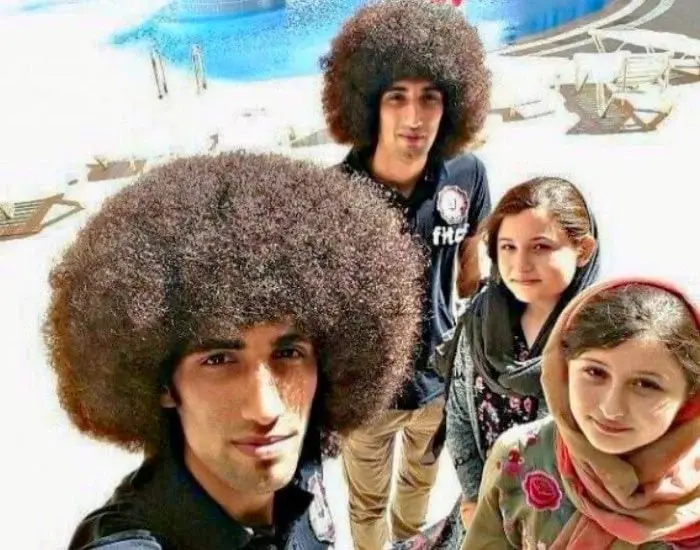 سارا و نیکا