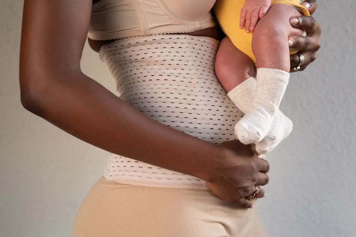 خطرات بستن شکم بعد از زایمان