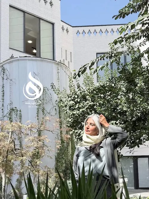 جزییات رنگ پاییزی در استایل رویا جاویدنیا