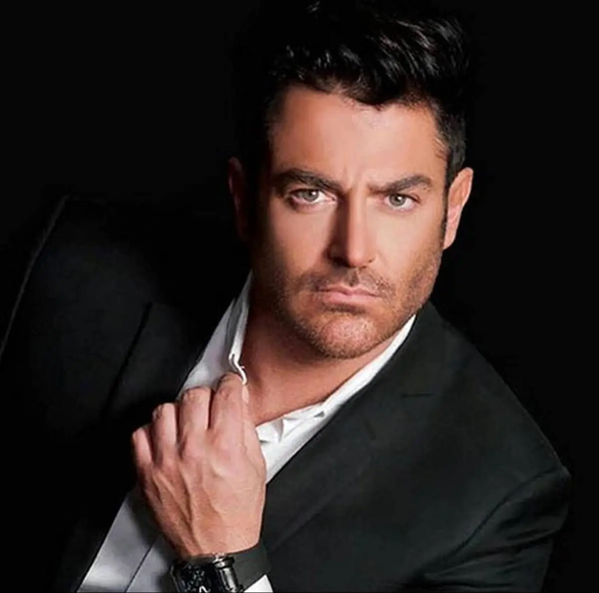 محمدرضا گلزار