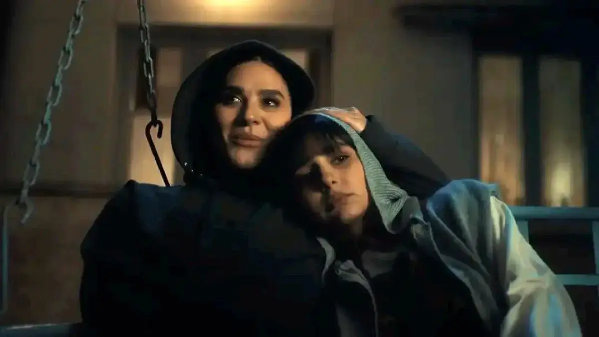 مینو آزرمگین و سحر دولتشاهی