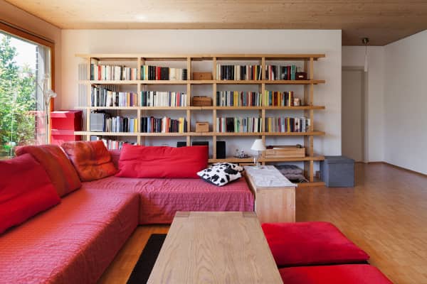 دکوراسیون کتابخانه: ایده‌هایی برای زیباتر کردن خانه با کتاب

