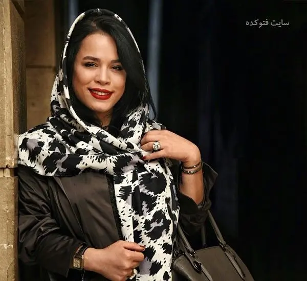 ملیکا شرفی نیا 