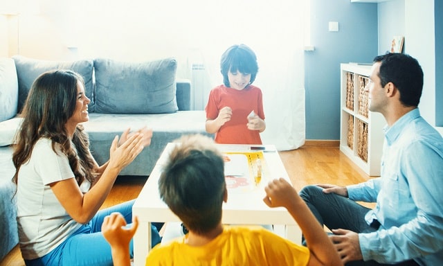 3 ایده جذاب بازی و سرگرمی در سیزده به در/بازی های گروهی و خانوادگی