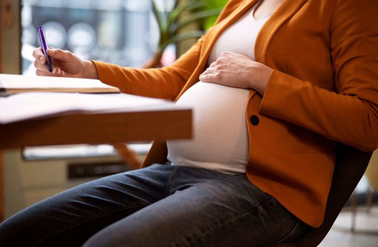 علت فلج صورت در بارداری؛ آیا فلج بل در دوران بارداری درمان دارد؟