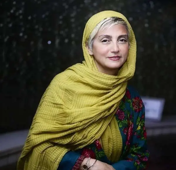 رویا جاویدنیا