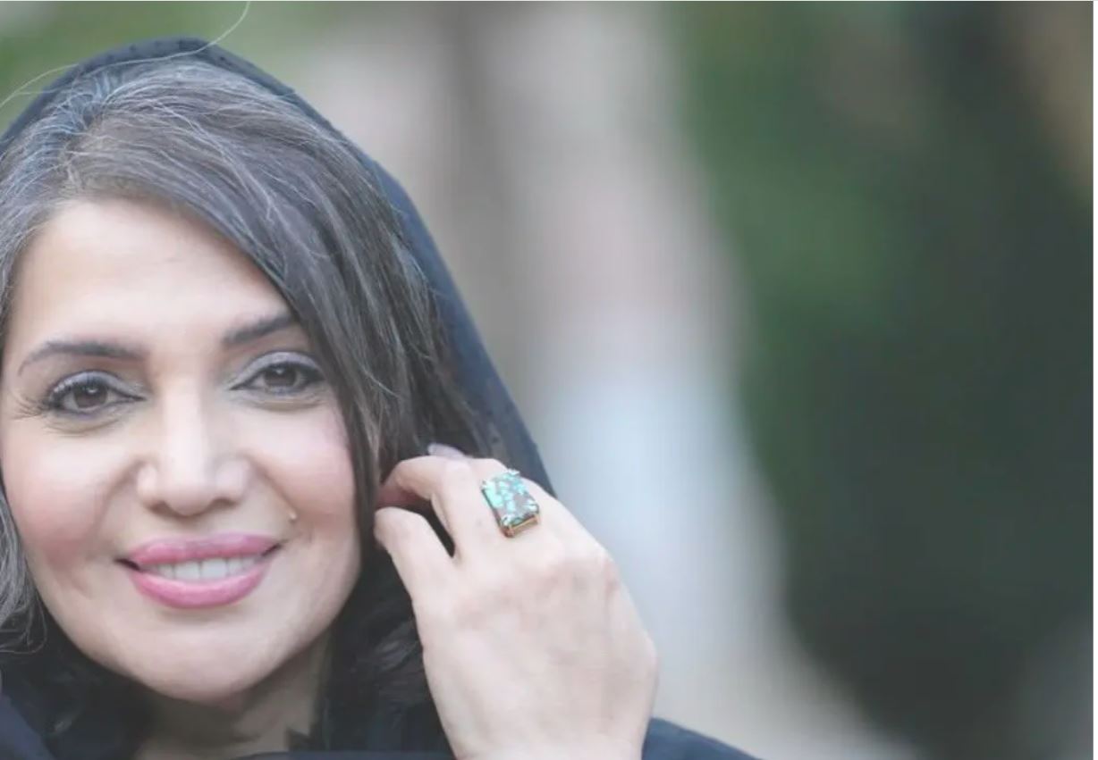 الهام پاوه نژاد 