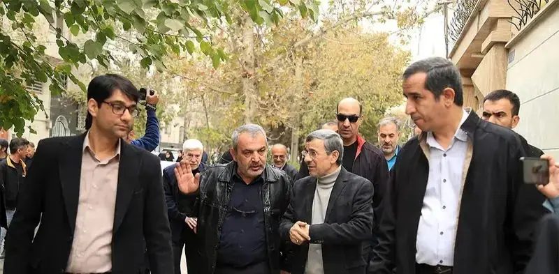 تشییع جنازه خواهر احمدی نژاد