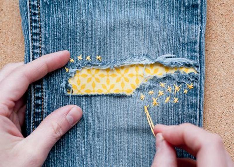 ترفندهای طلایی خیاطی برای ترمیم شگفت انگیز سوراخ شلوار جین