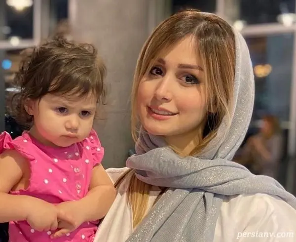 شاهرخ استخری