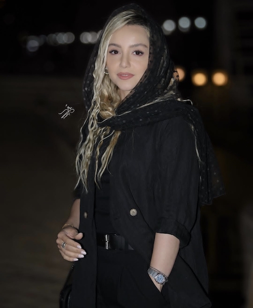 نازنین بیاتی 