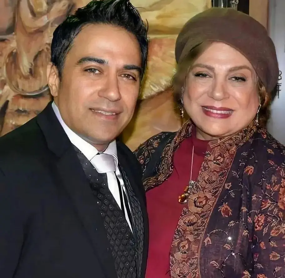 گوهر خیر اندیش