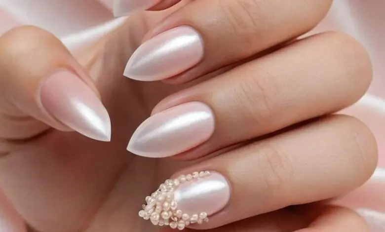 ترین-مدل-های-دیزاین-ناخن-مرواریدی-زیبا-و-خوشگل-780x470