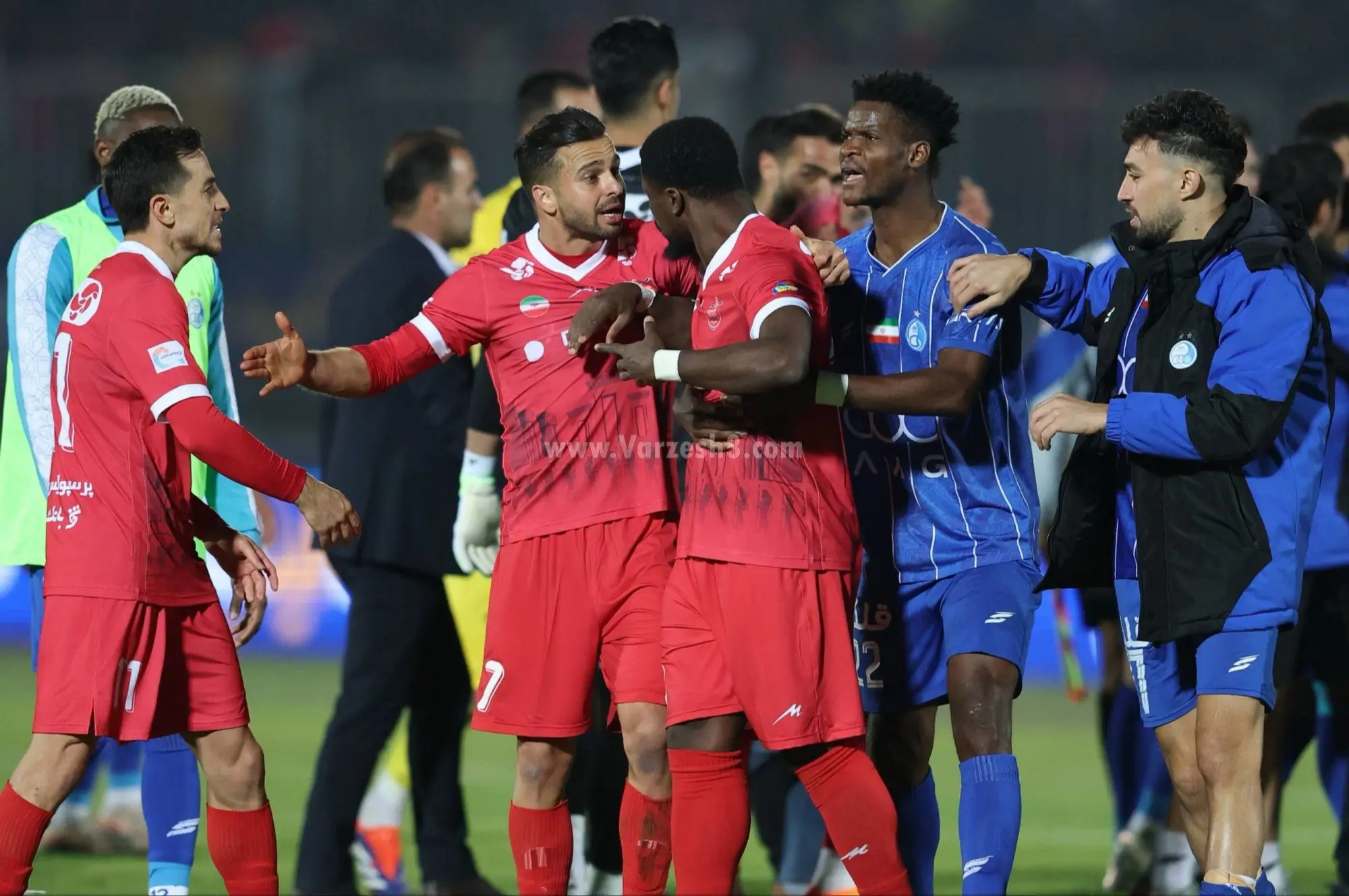 درگیری در دربی