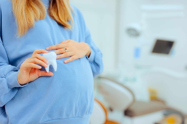 dental-care-during-pregnancy-is-safe-and-crucial-scaled1