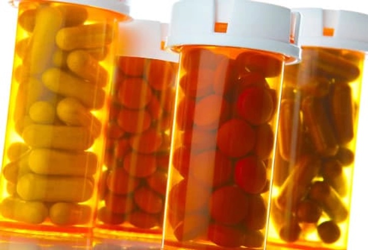493ss_webmd_ed_full_pill_bottles