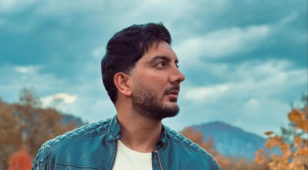 فرزاد فرزین