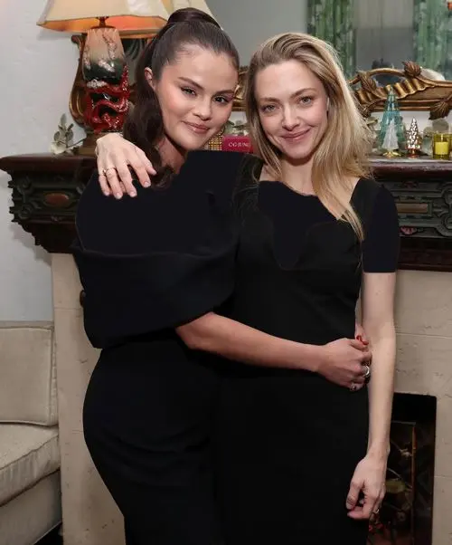 گومز و سیفرید