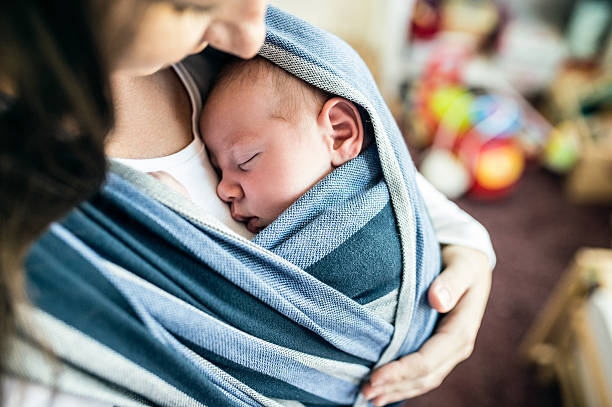 درمان جمع شدن شیر در سینه نوزاد