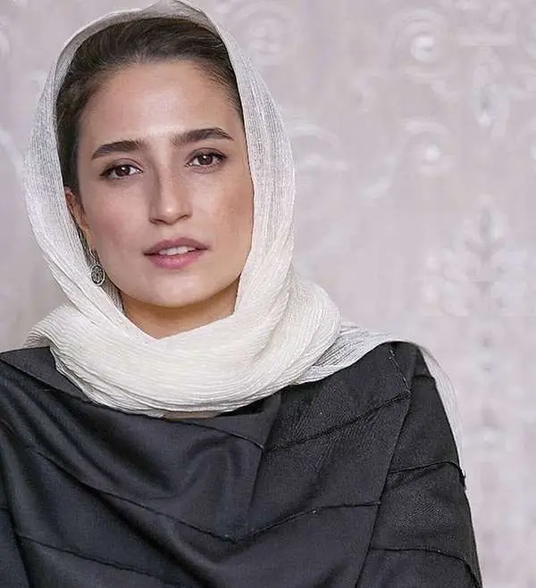 نگار جواهریان