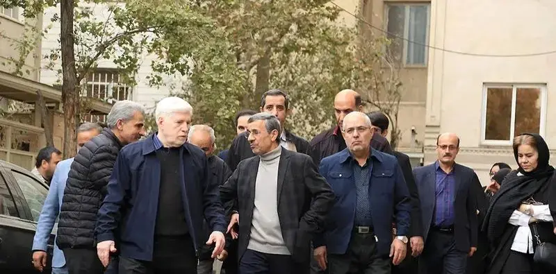 تشییع جنازه خواهر احمدی نژاد