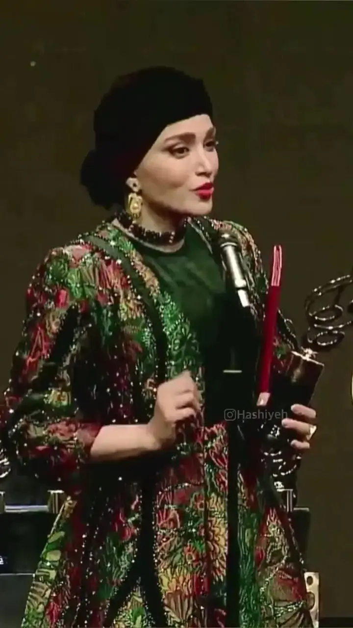 بهنوش طباطبایی 