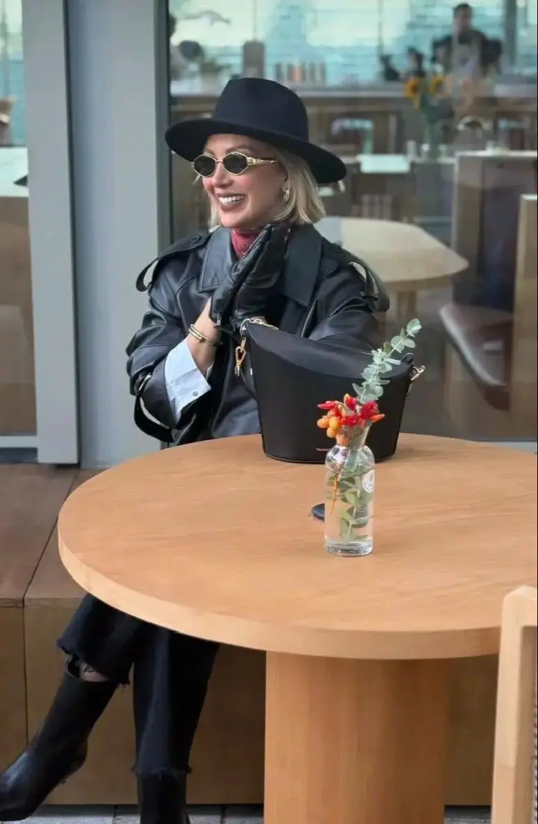 مینا مختاری