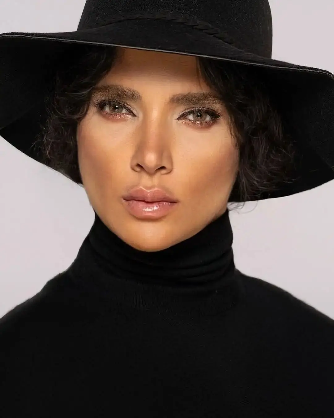 سارا رسول زاده