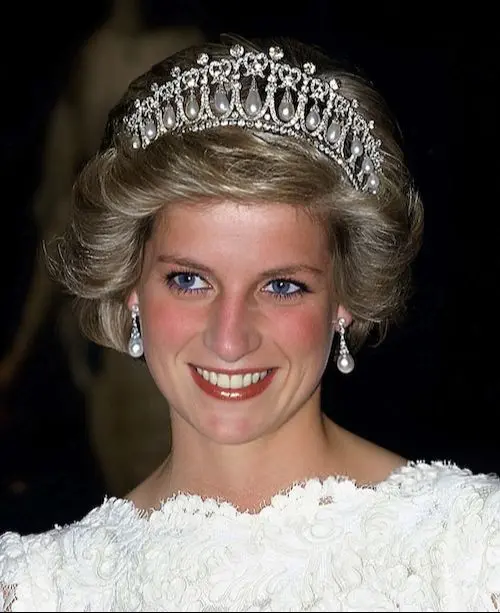 تاج های سلطنتی