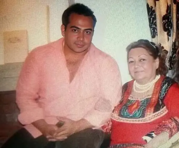 حمیده خیرآبادی