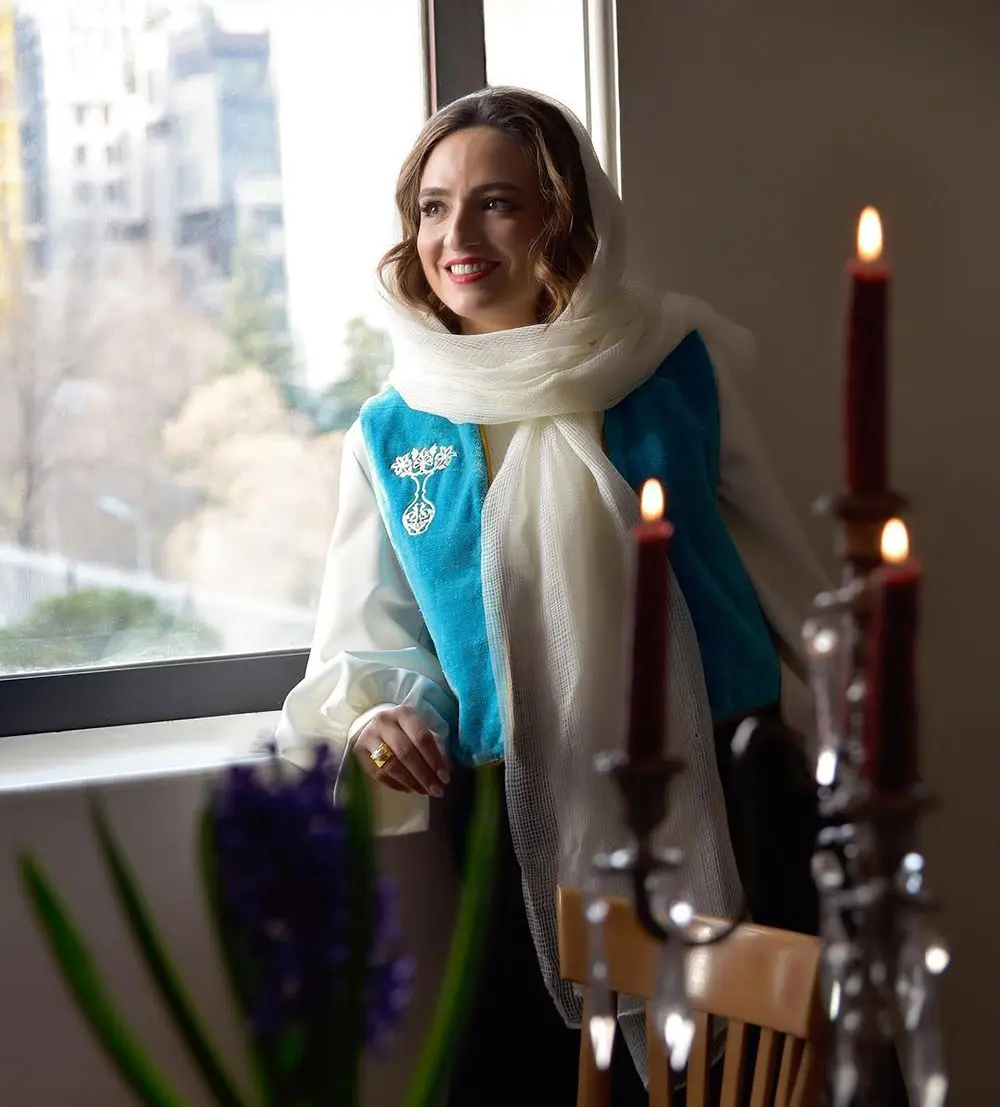 گلاره عباسی