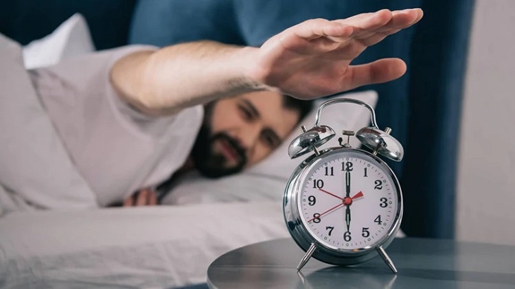 دلایل سخت بیدار شدن از خواب، خودتان را سرزنش نکنید

