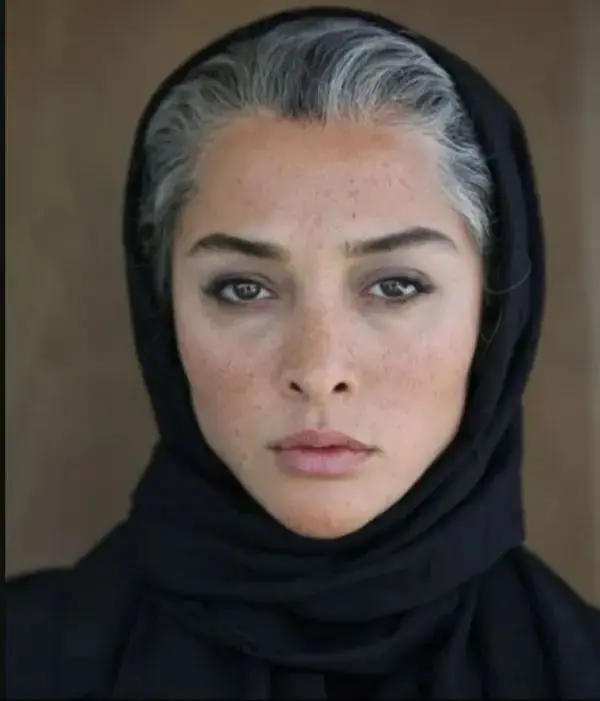 آناهیتا درگاهی