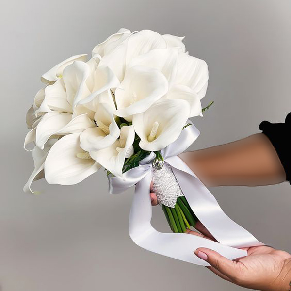 دسته گل عروس شیپوری، دسته گلی رویایی برای عروس خانم های لاکچری!