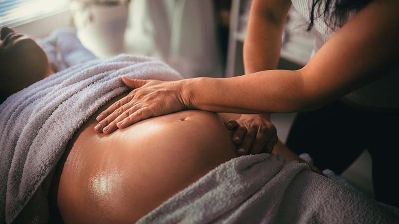 pregnant-massage