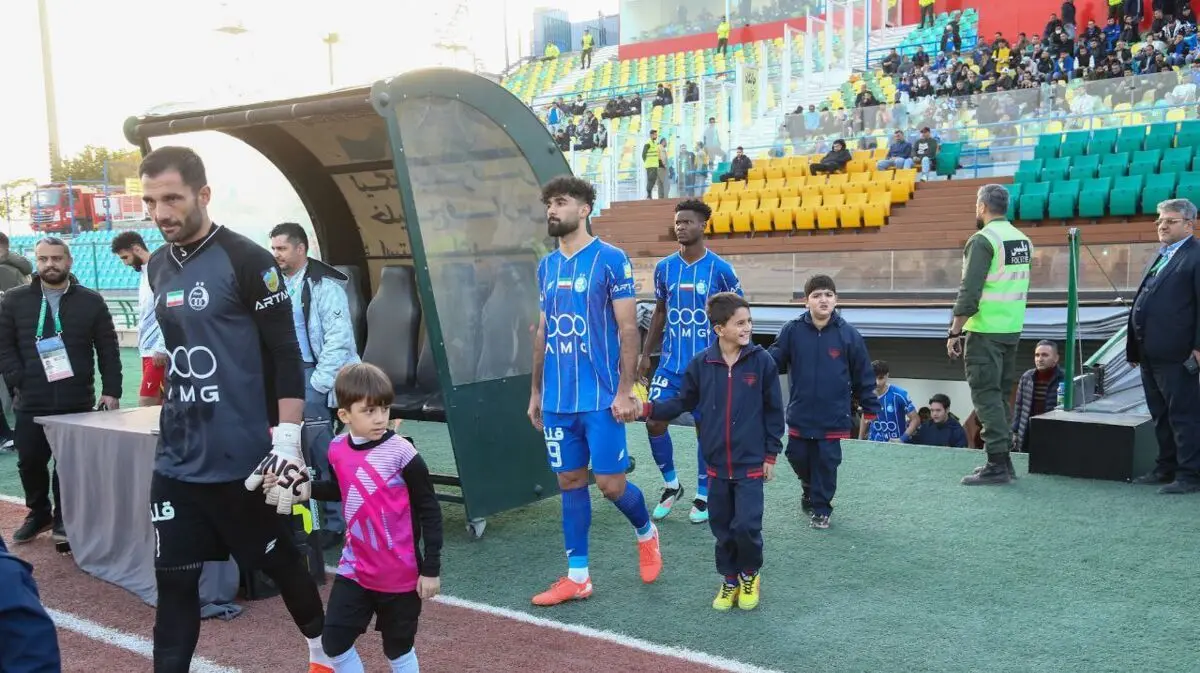 حرکت اخلاقی بازیکنان استقلال