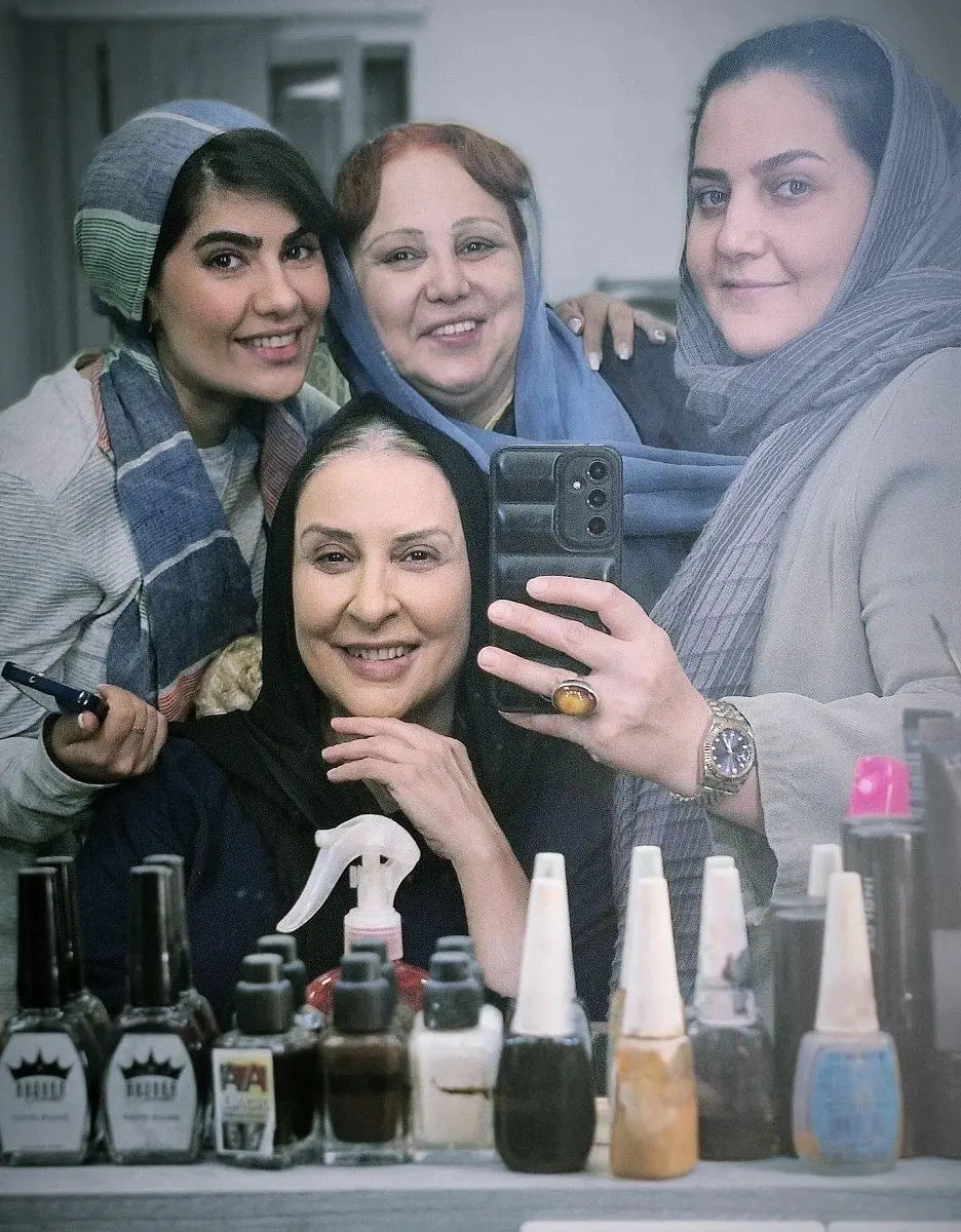 بهنوش بختیاری و مرجانه گلچین