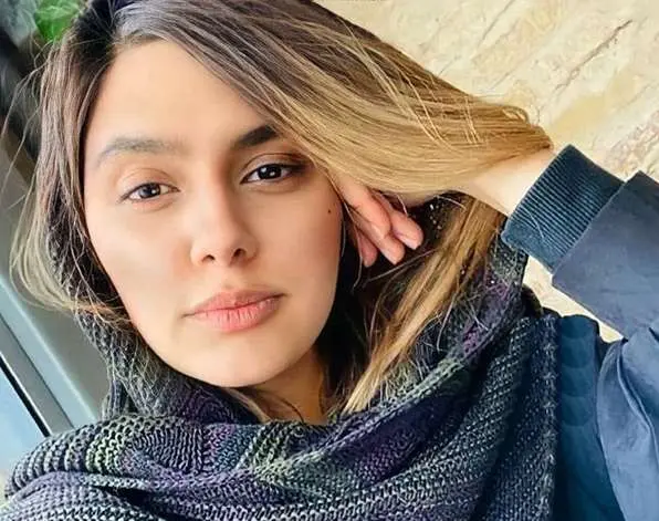 مینو آزرمگین