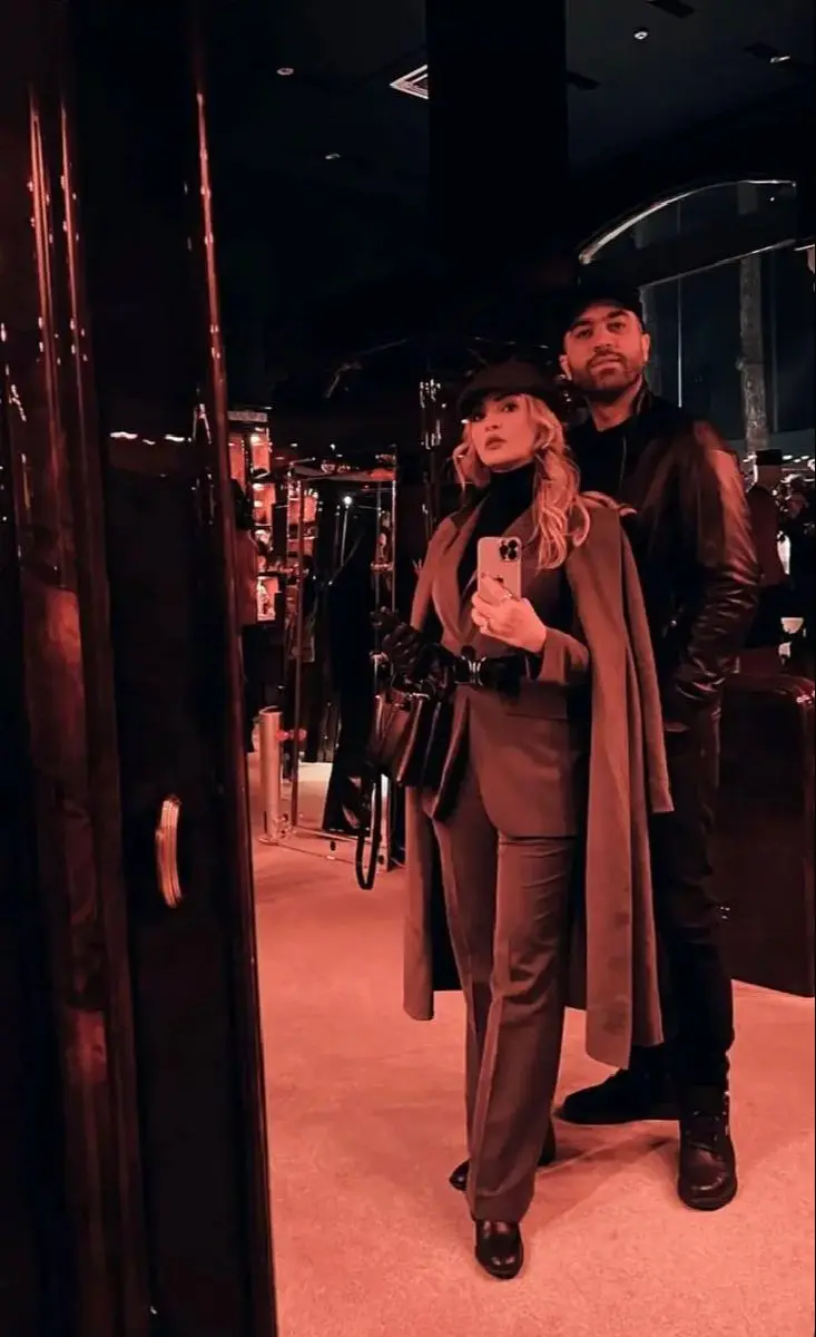 نیلوفر پارسا