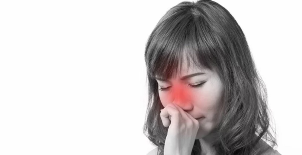 راه‌های درمان و پیشگیری خارش بینی بعد از عمل زیر گچ