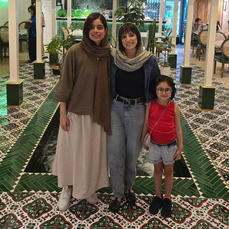 نگار جواهریان 