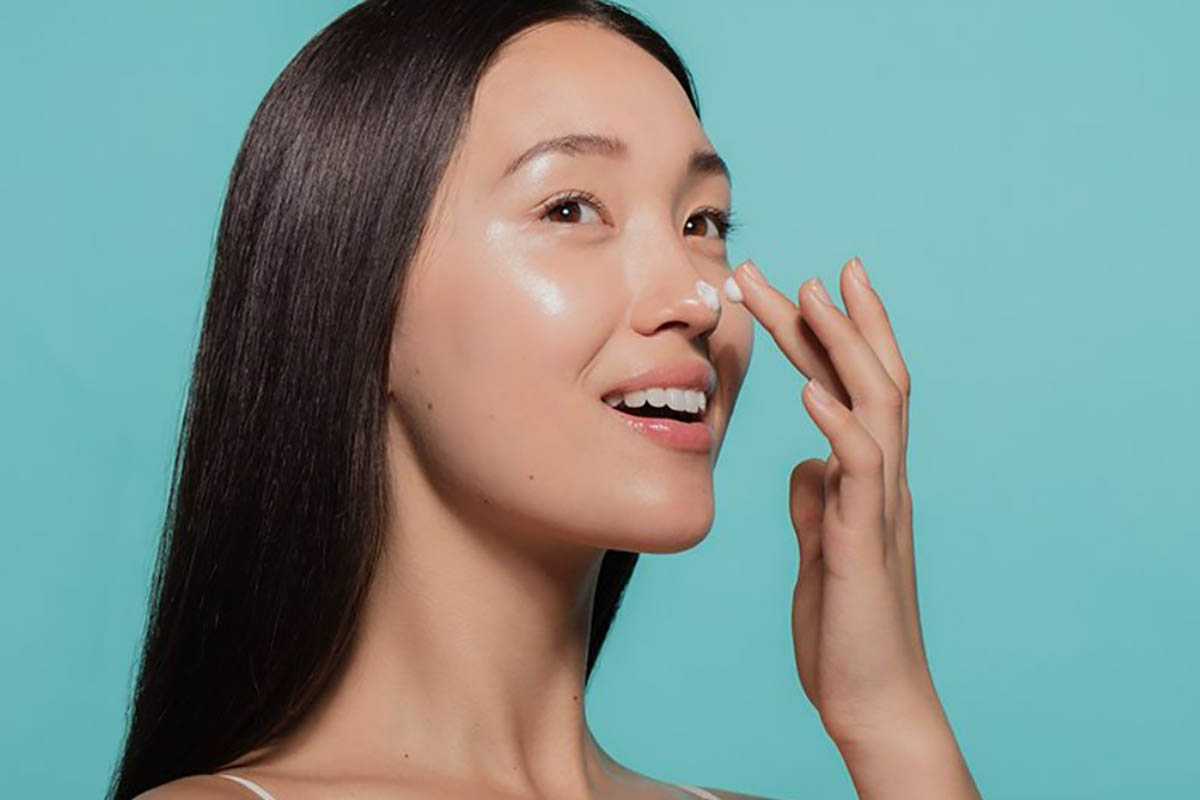 9 مرحله روتین پوستی برای داشتن پوست شفاف و درخشان