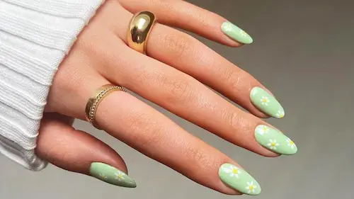 pastel-green-nail-idea-design-4