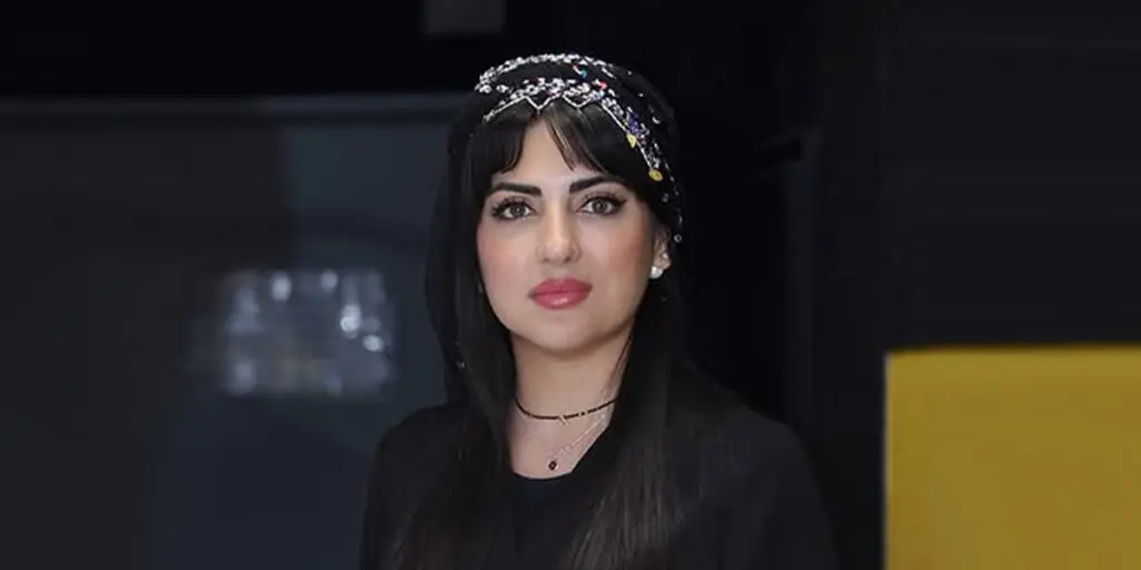 کیف استوانه‌ای هلیا امامی