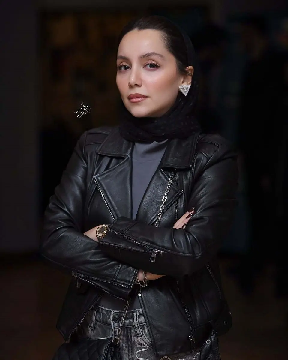 نازنین بیاتی