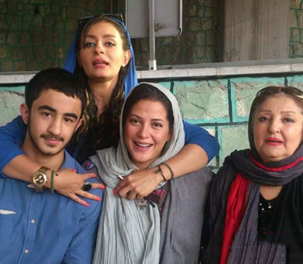 طناز طباطبایی