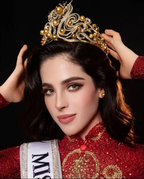 دختر شایسته جهان 