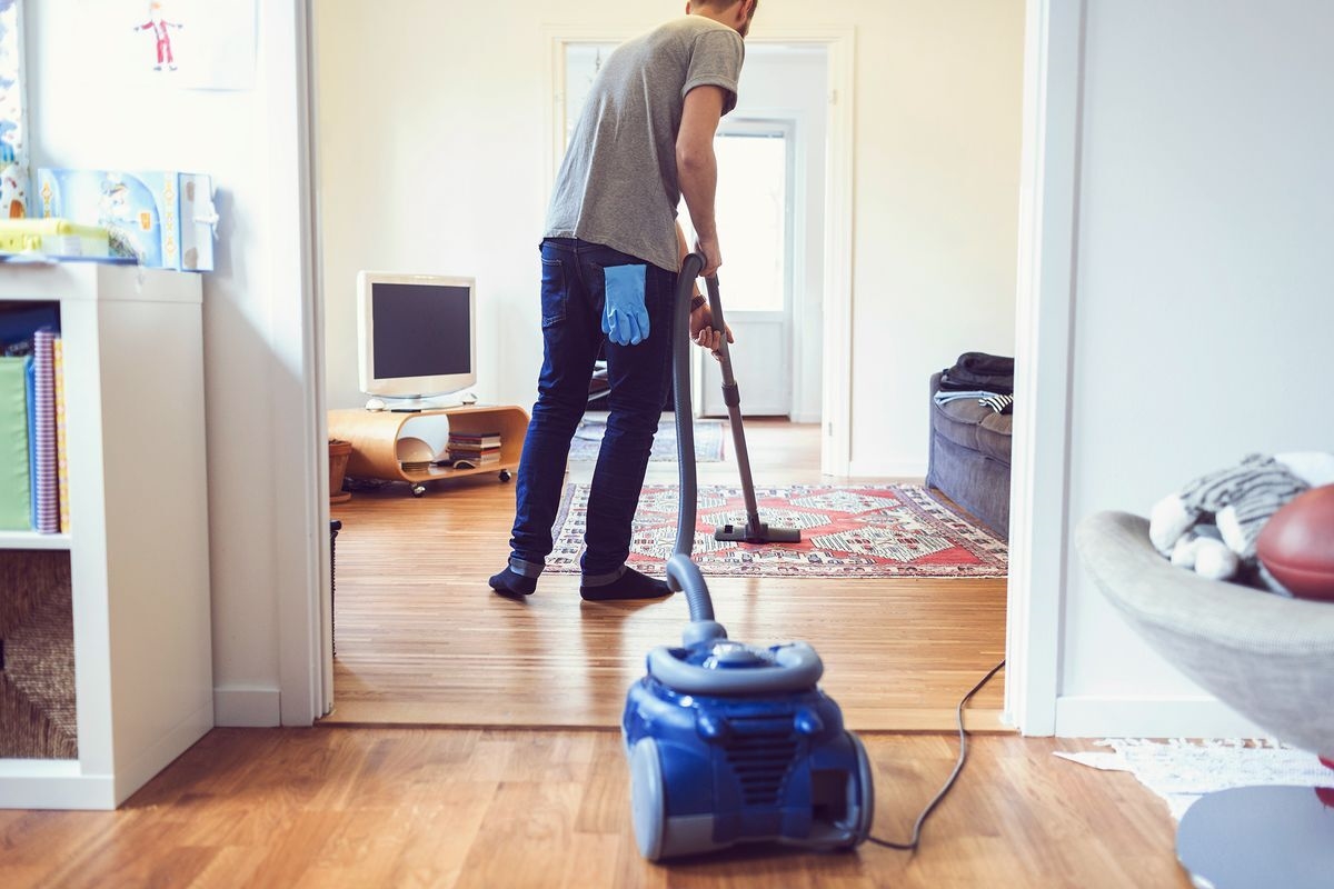 سیاست کمک گرفتن از شوهر در کارهای خانه